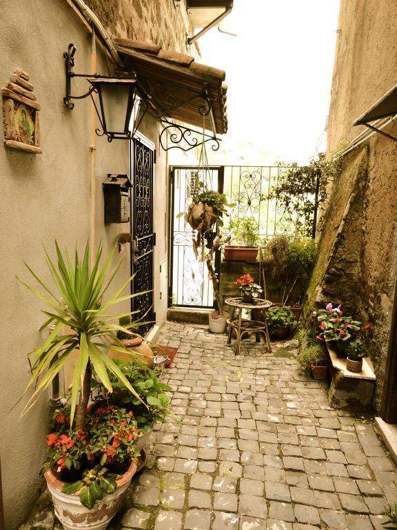 Vistalago Guesthouse Nemi Exterior foto